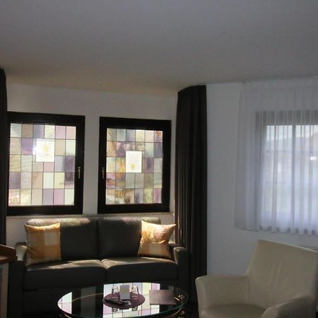 Hotel Trapp 로데스하임암라인 외부 사진