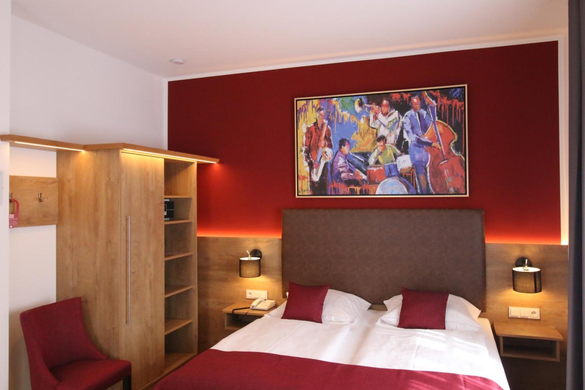 Hotel Trapp 로데스하임암라인 객실 사진
